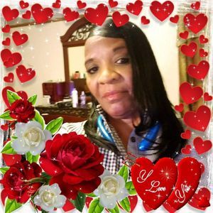 Meet your Posher, Cynthia